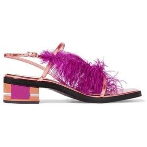 NEW Emilio Pucci flat feather sandals